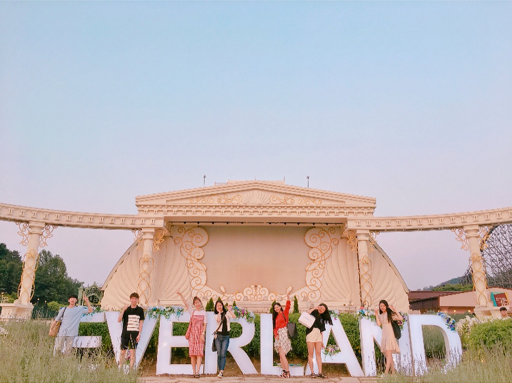 Cổng chào Everland
